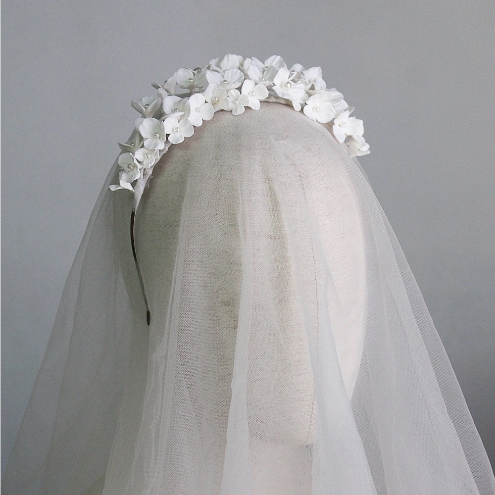 Elegant White Bridal Floral Headband Handmade Crown with Pearls